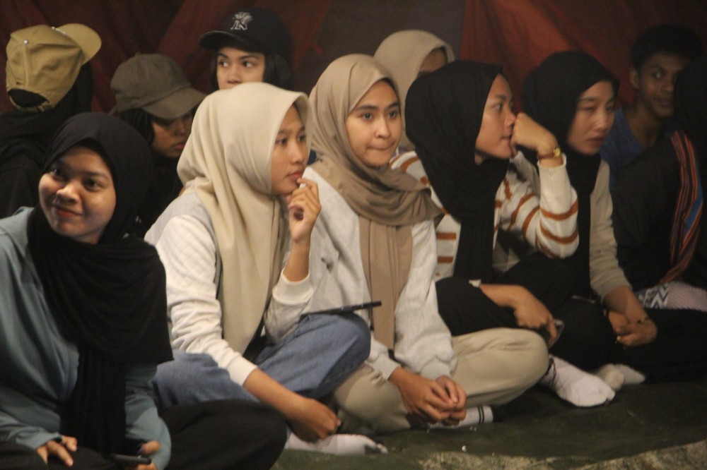 Pokdarwis, Karang Taruna Bersama KKN PMD Unram Desa pakuan Turut Membantu Melancarkan Event Camping Ground Dewi Pakuan