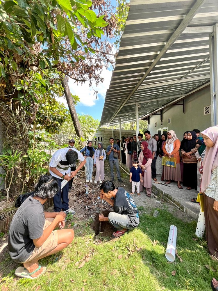 Membangun Kesadaran Lingkungan: Pemerintah Desa Pakuan Bersama Dinas LHK Provinsi NTB Gelar Penyuluhan Pengelolaan Sampah di Desa Pakuan