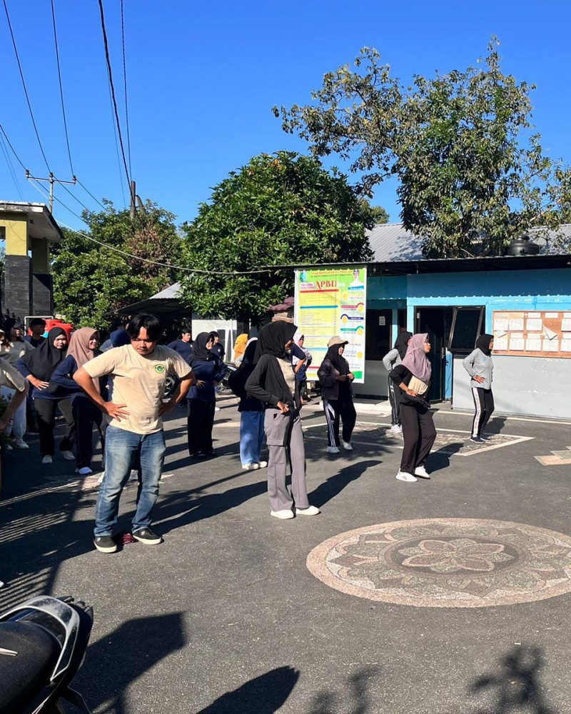Senam Pagi KKP UIN Mataram, KKN Unram bersama Ibu-Ibu PKK dan PEMDES Desa Pakuan